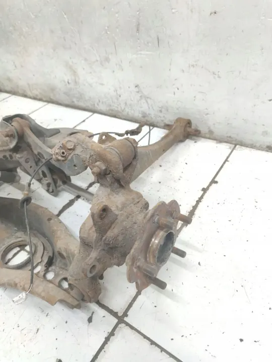 Muelles traseros Toyota OE OEM ARA275457 - Usado image 4