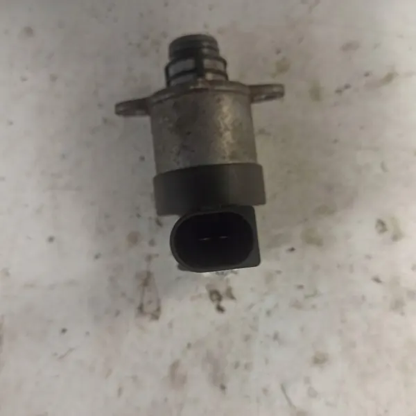 Válvula reguladora presión combustible OEM 0928400768 image 10