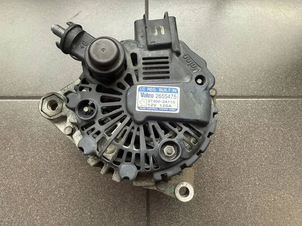 HYUNDAI MATRIX I 1.5 CRDI Vaihtovirtageneraattori 37300-2A110 image 2