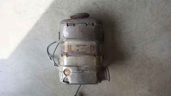 VOLVO S60 II V60 V70 III XC60 Catalytic Converter OEM image 6