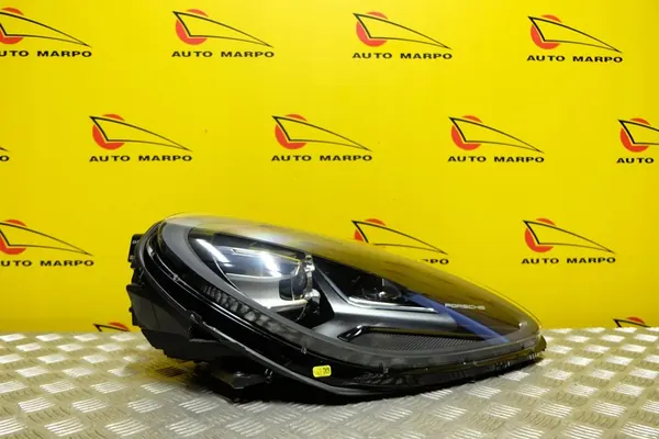 Porsche Macan Lift 2019 Faro LED Derecho OEM image 3