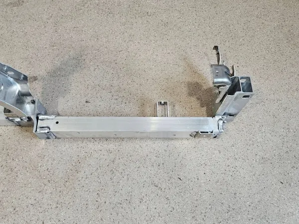 Porsche Taycan Dashboardframe OEM 9J1857011 image 3