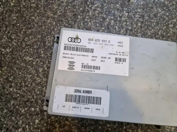 VW Versterker OEM 8E0035593E voor JETTA III 2.5L image 3