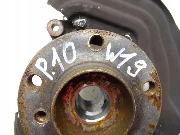 Oikea Etupyörännavan OEM 6844954 BMW X3 F25 X-Drive image 8
