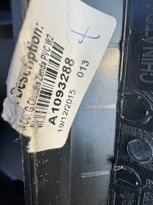 Peugeot 508 käsinojan lokeron sarana OEM A1093288 image 4
