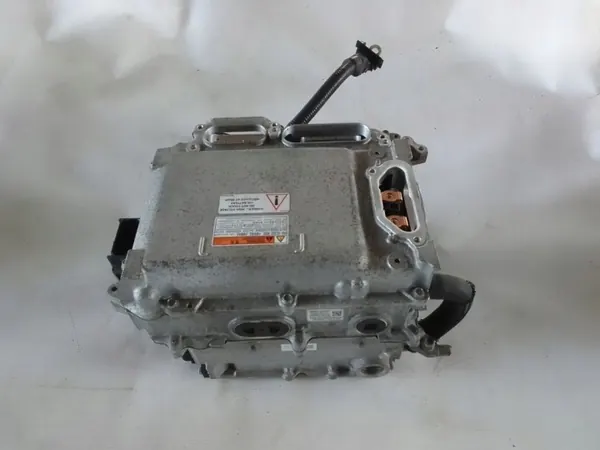 Lexus IS III XE30 2017 Inversor OEM G920030132 image 5