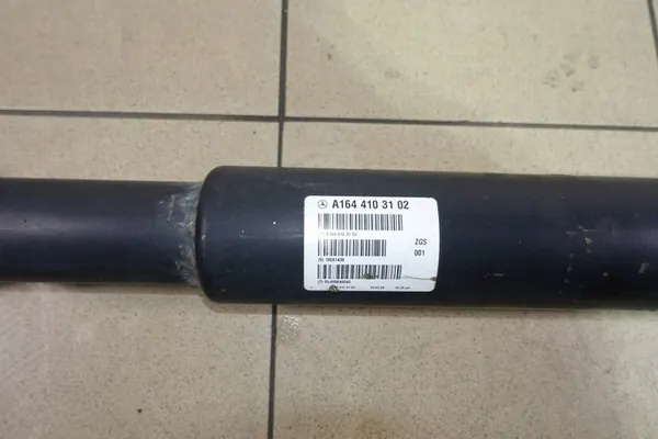 Mercedes w164 Bakre drivaxel X164 GL 3.0 CDI image 3