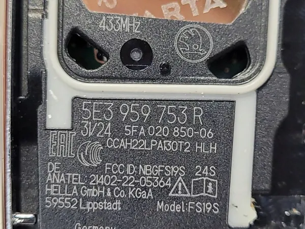 Télécommande sans clé OEM 5E3959753R Skoda Octavia IV image 9