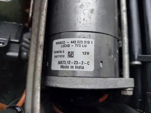 Compressor suspensão ar OEM A0993200004 Mercedes image 5