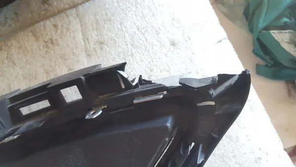 VW Passat B8 Heckstoßstangenende OEM 3G0807055B/3G0807056B image 10