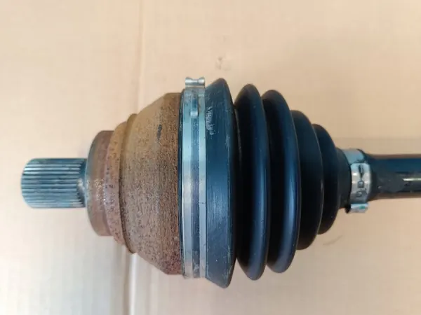 AUDI Q3 F3 SPORTBACK 1.4 TSI 2024 Left Front Half Shaft OEM 3Q0407271CF image 2