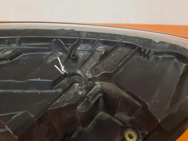 SKODA FABIA III 6V 14-18 Farol Esquerdo 6V1941015C image 9