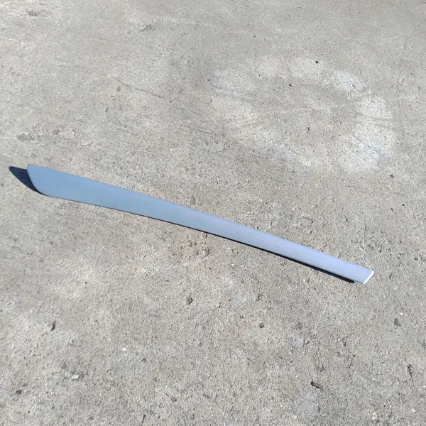 BMW E60 E61 Moldura Porta Dianteira Direita OEM 1360190 image 2