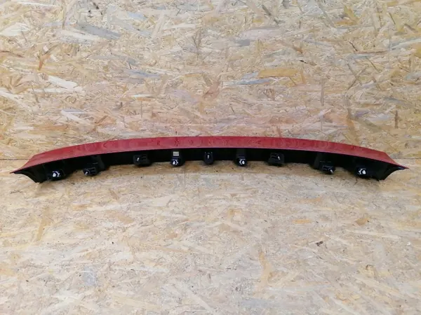 OEM KMR326 R2KB-R44210-A Garniture Hayon Ford Capri EV image 6