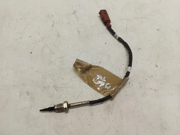 Abgastemperatursensor MAN TGE Crafter II 2.0 TDI 04L906088FP image 2