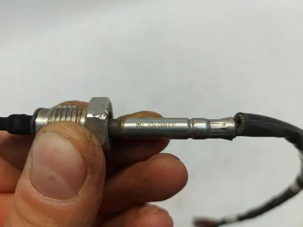 Abgastemperatursensor MAN TGE Crafter II 2.0 TDI 04L906088FP image 3