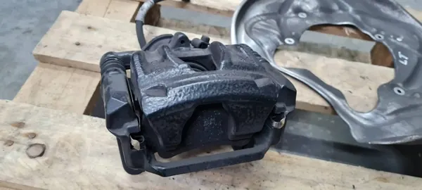Jarrukokonaisuus Audi S5 8W taka OEM 8W0615403N image 7