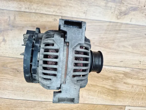 Alternaattori Mercedes W203 1.8 163KM image 3