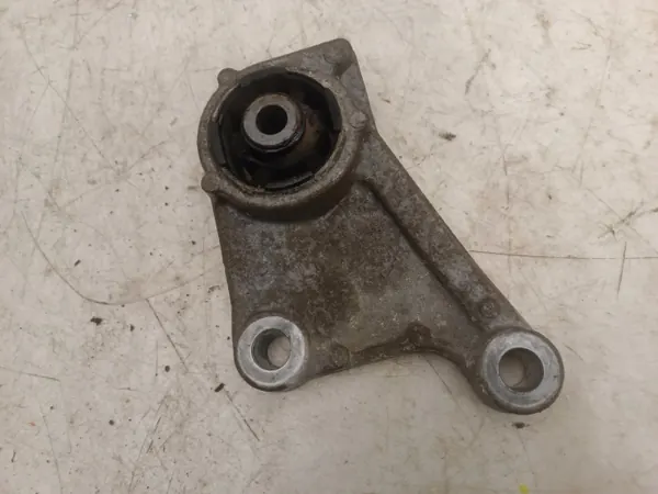 Mazda CX-5 II taka-akselituki vasen S5209 OEM image 5