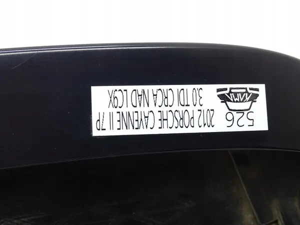Spoiler de portón Porsche OEM 7P5827934E - Usado image 9