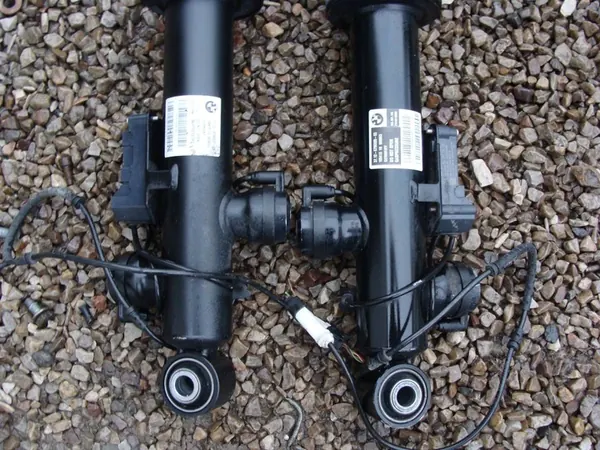 Ensemble d'Amortisseurs Arrière BMW 7 F01 F02 6796927 6796928 image 4