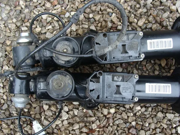 Ensemble d'Amortisseurs Arrière BMW 7 F01 F02 6796927 6796928 image 6