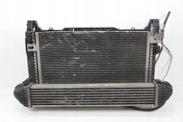 Mercedes Vattenkylare Intercooler A2125051430 image 2