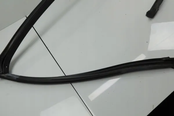 Mercedes CLK Cabrio Frontscheibe Dichtung OEM image 3
