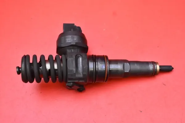 Insprutningspump OEM 038130073AJ för VW Passat B5 1.9 TDI image 3