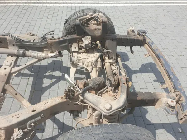 Cadre nu Nissan Pathfinder R51 - Pièce OEM d'occasion image 7