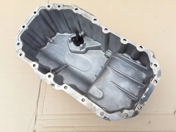 Carter d'huile avec capteur OEM 03C103603T VW Touran II image 7