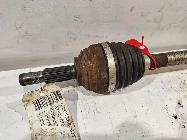 Höger halvmuff 8200261838 Renault Clio III Modus 1.6 16V image 2