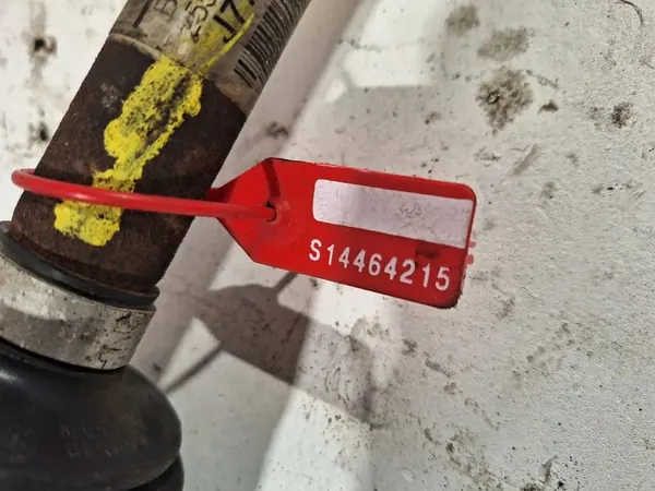 Höger halvmuff 8200261838 Renault Clio III Modus 1.6 16V image 5