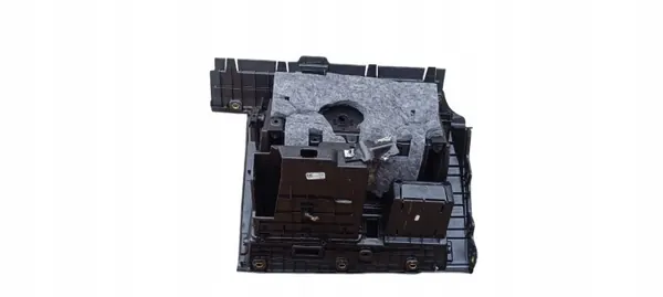 Audi Q5 II 80B Passagerarhandskfack OEM 80B857035A image 7