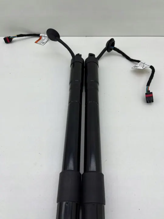 Volvo XC40 Sähköiset Tavaratilan Aktuaattorit OEM 32296296 32296297 image 3