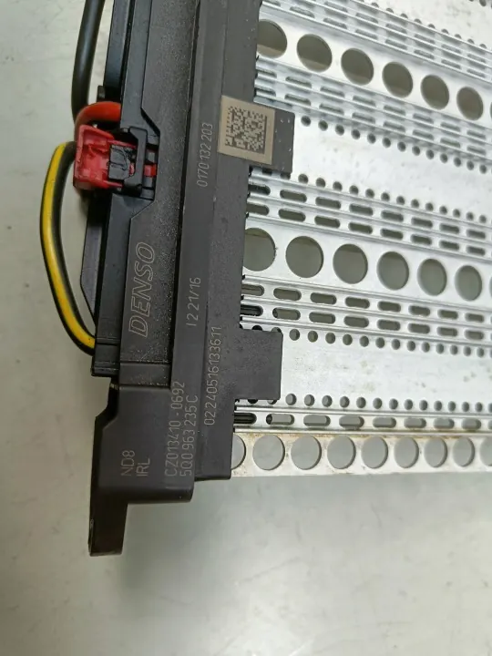 Elektrische verwarming OEM 5Q0963235C voor VW Passat B8 image 4