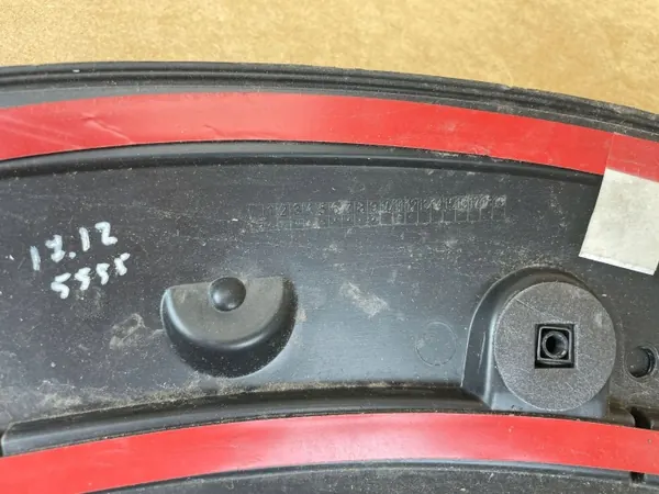 OEM 8K9853817A Linke Heckleiste für Audi A4 B8 Allroad image 8