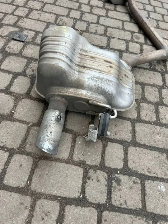 OEM 8W0253611K Audi A4 B9 1.4 TFSI Uitlaatdemper image 3