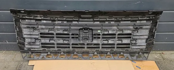 VW CRAFTER II Front Bumper Grill 7C0853653 7C0853651A image 5