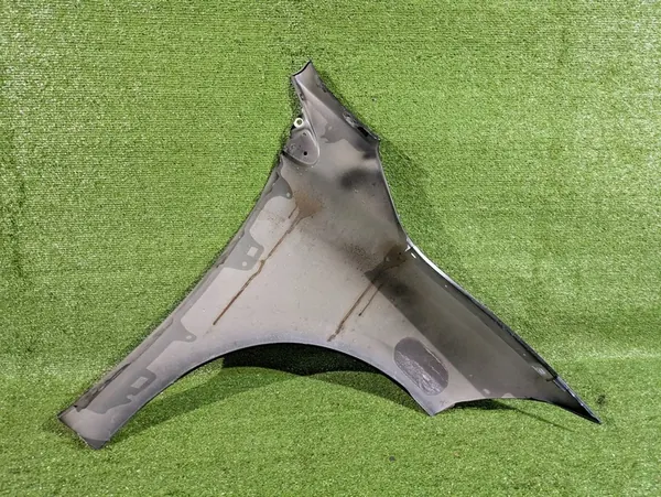 Parafuso dianteiro esquerdo Renault Megane III image 3