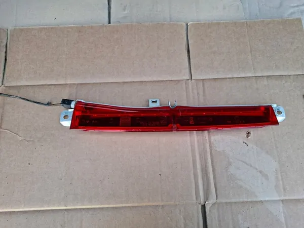 Luz de freio traseira BMW F31 7260545 OEM image 1