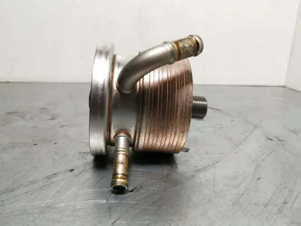 Subaru OE Oljefilterbas OEM FBZ9145 - Begagnad image 2