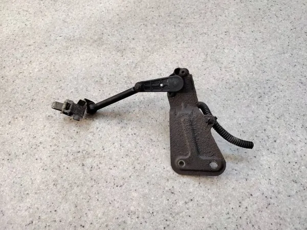 Capteur de Niveau Phare OEM A0065428318AOP1412 Mercedes E W212 image 3