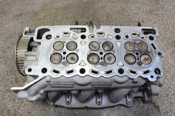 Cabeçote completo esquerdo Land Rover 306DT PM 9X2Q6C064-CA image 6