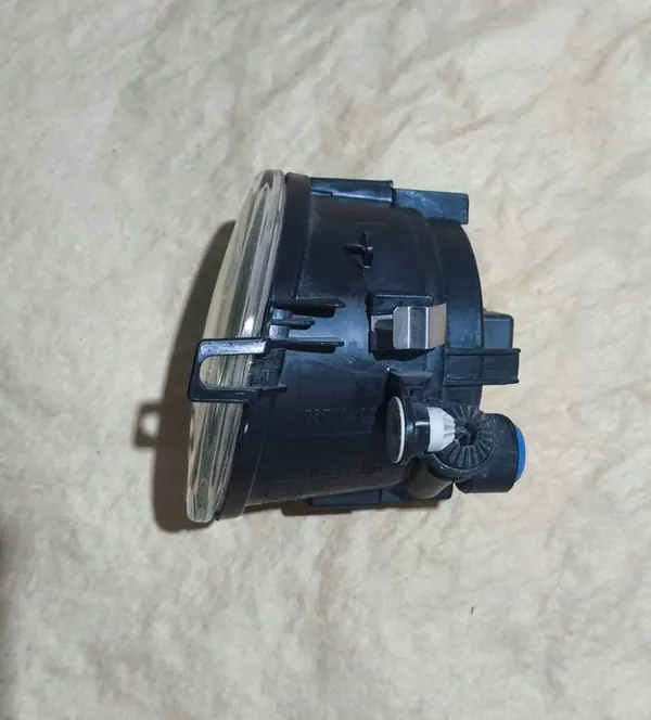 Farol de Neblina Direito BMW X3 F25 X4 F26 X5 F15 63177238788 image 3