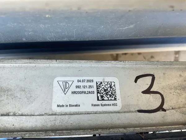 Linker waterkoeler Porsche 911 image 2