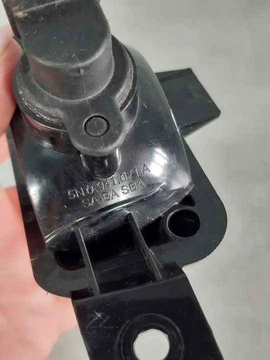 VW TIGUAN 07-16 Luz Trasera Izquierda 5N0941071A image 2