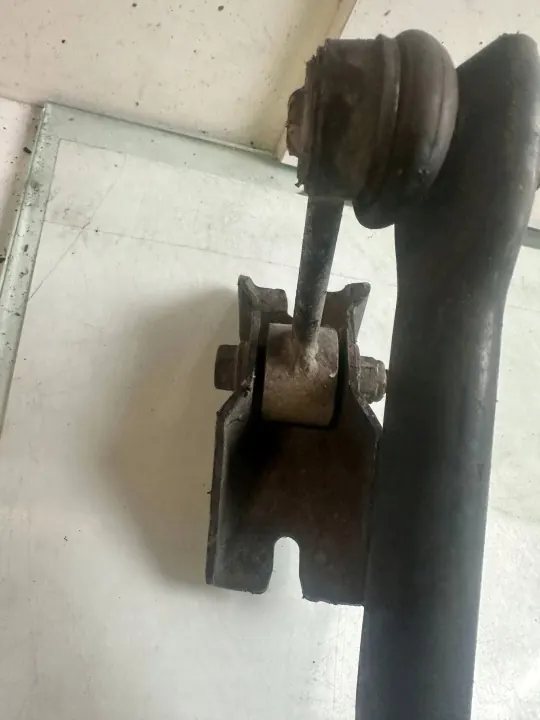 OEM 543 etuvakain tanko Renault Master II:lle image 3