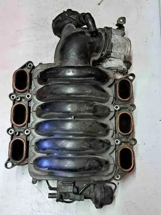 Collecteur d'admission OEM 8599201 pour Audi A6 Avant 3.2L image 2