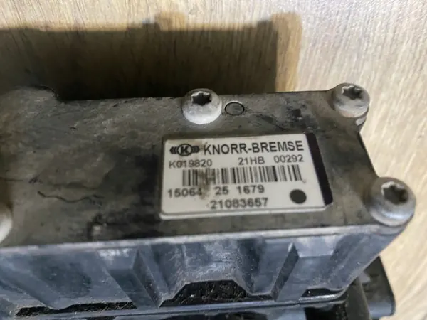 Válvula ECAS OEM 21083657 para Renault/Volvo image 7